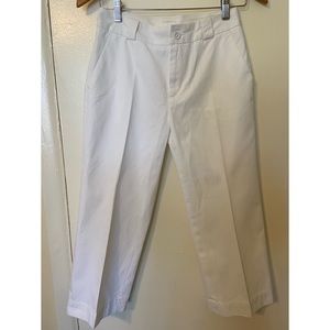 GAP white classic capri dress pants